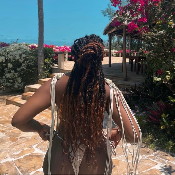 Bathing suit - Picture 3 of 4